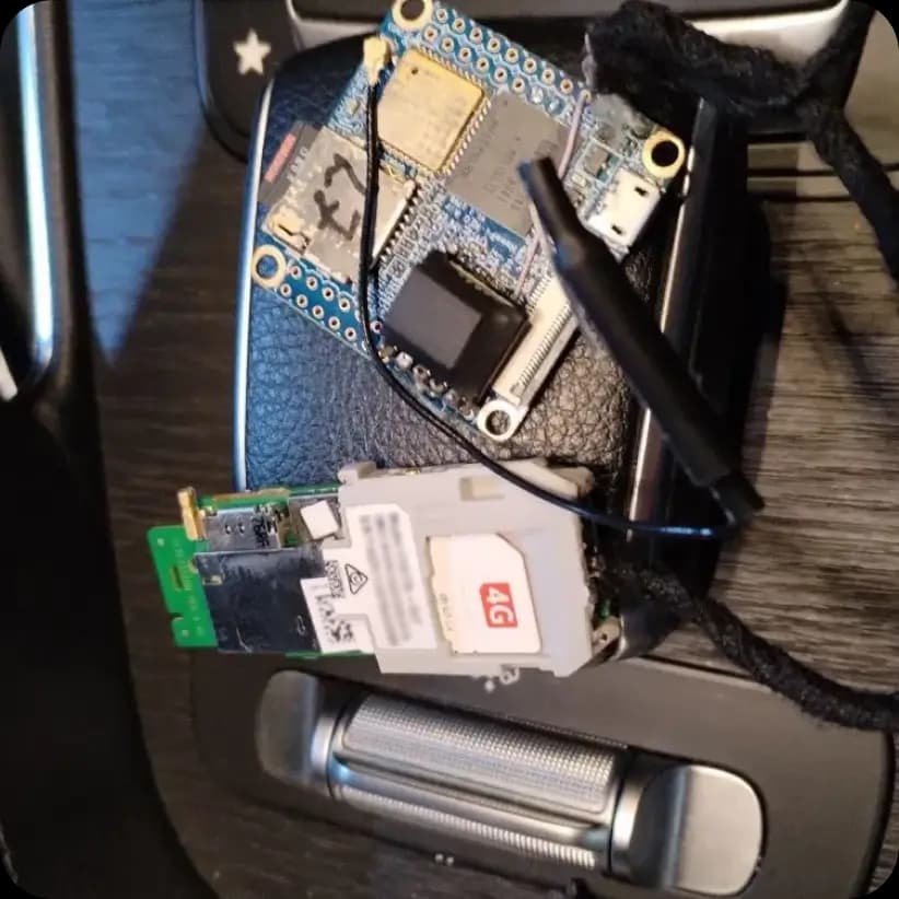 Саморобний закладний пристрій із 4G-модемом і SIM-карткою